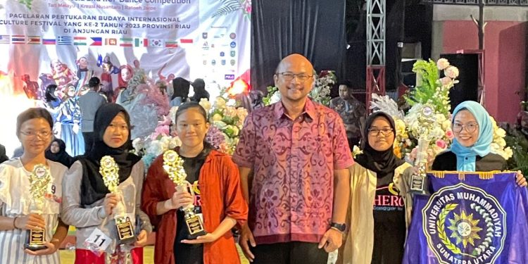 Diikuti 10 Negara, Tim Tari UMSU Juara ICF 2023